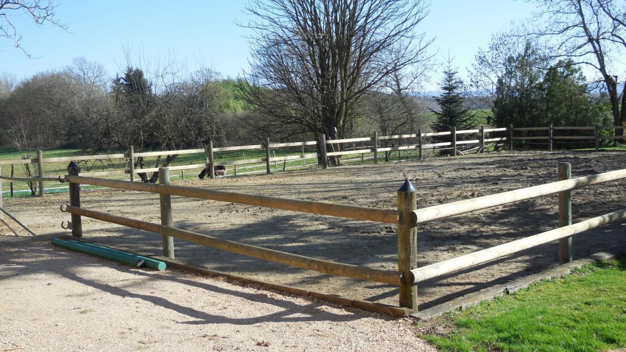 D'hotes La Jument Grise Bed & Breakfast *